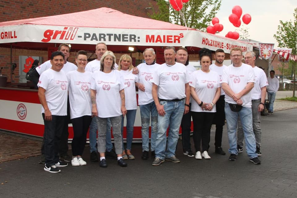 Das ganze Team von Grill-Partner Maier
